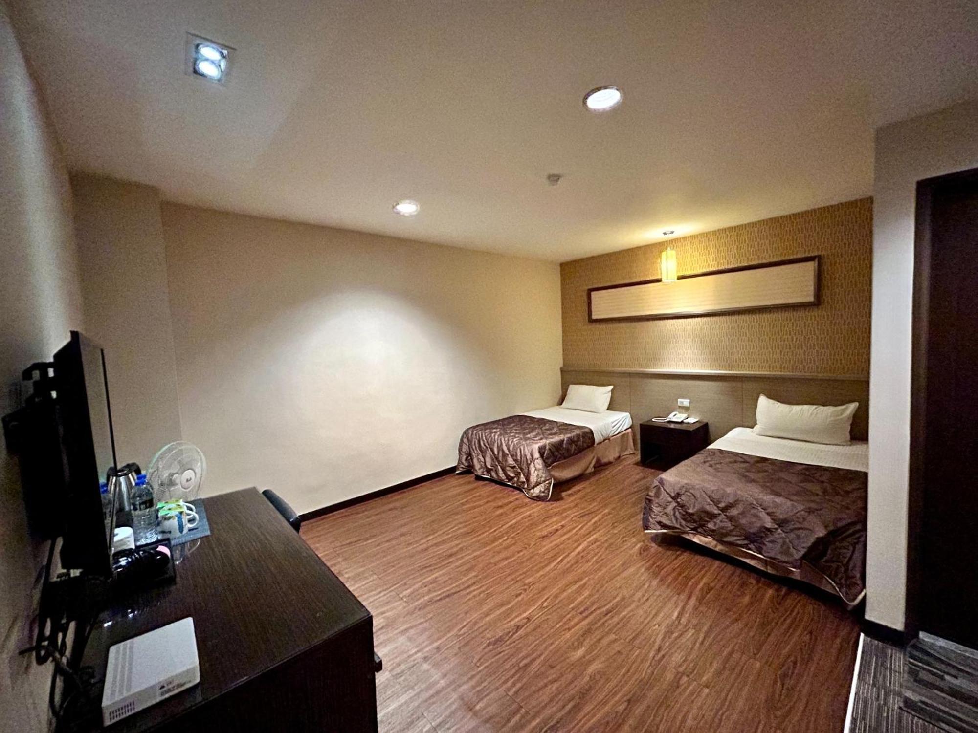 ג'ינצ'נג Home Full Hotel מראה חיצוני תמונה